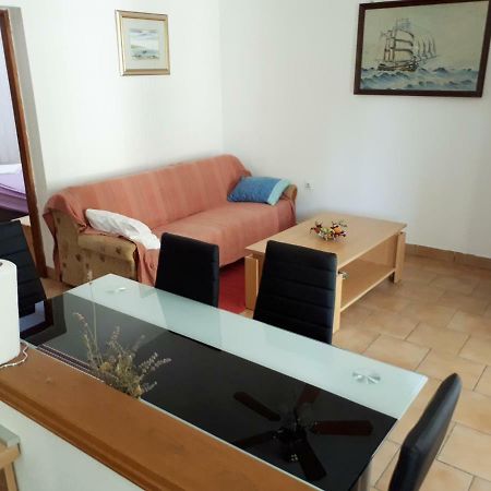 Apartman Fox พิโรวัซ ภายนอก รูปภาพ